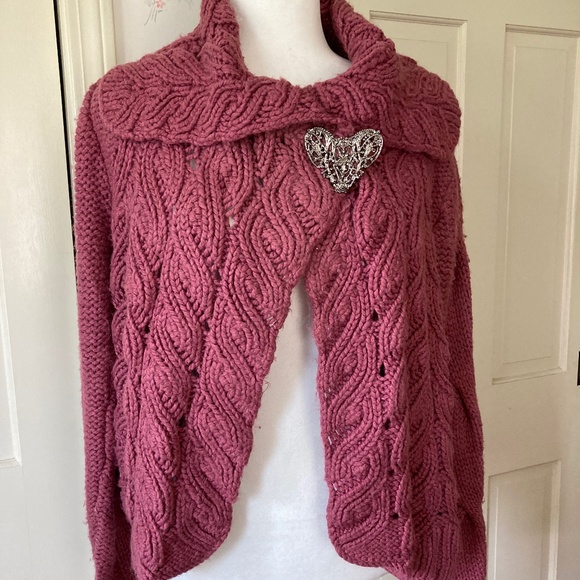 Newport News Sweaters - Vintage Heart Pin Asymmetrical Sweater 1980's